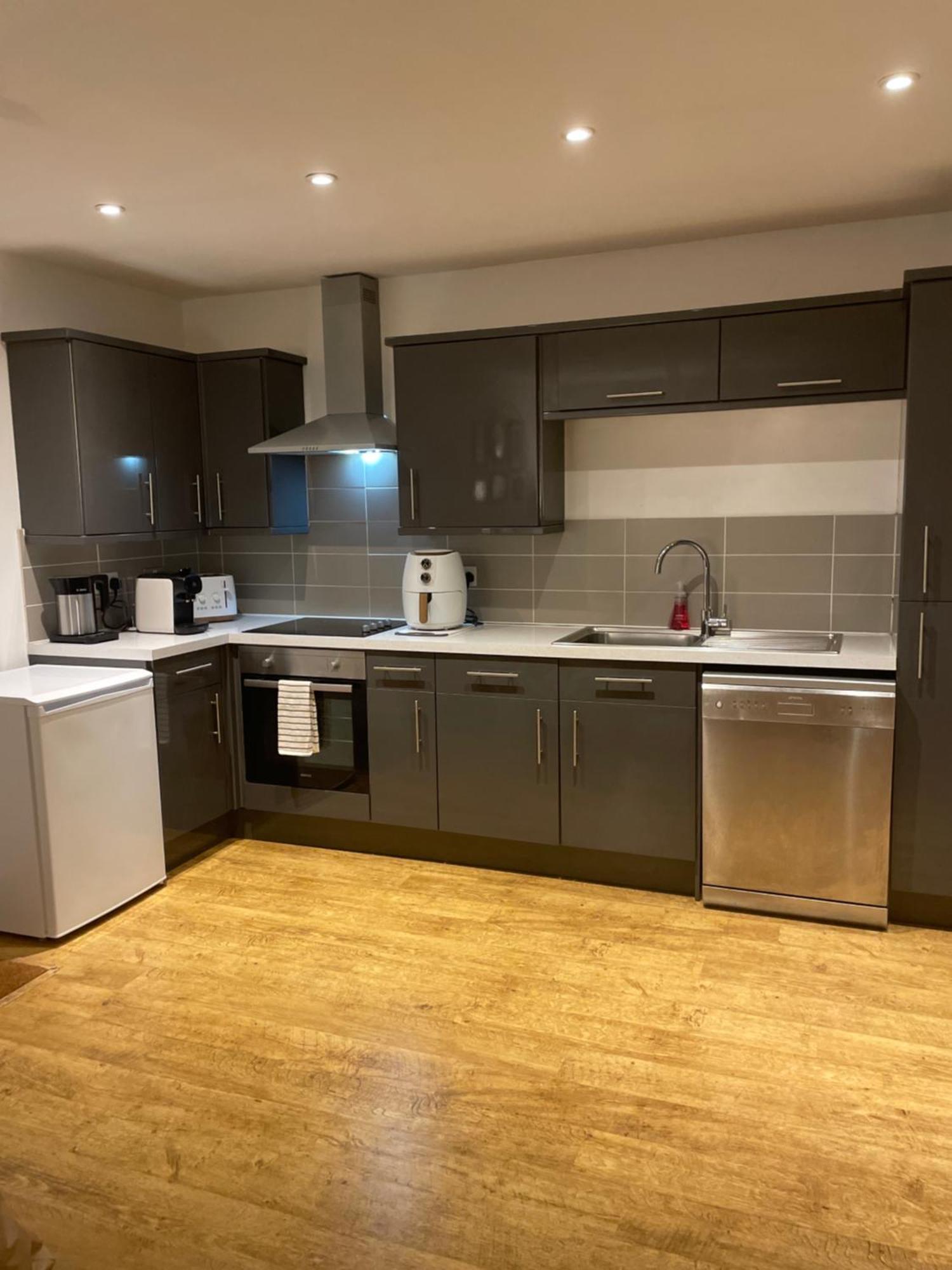Cute 1 Bed Apartment 2 Mins From The Sea - Sleeps 4, Flat 8 The Gables, Church Street, Lyme Regis Luaran gambar