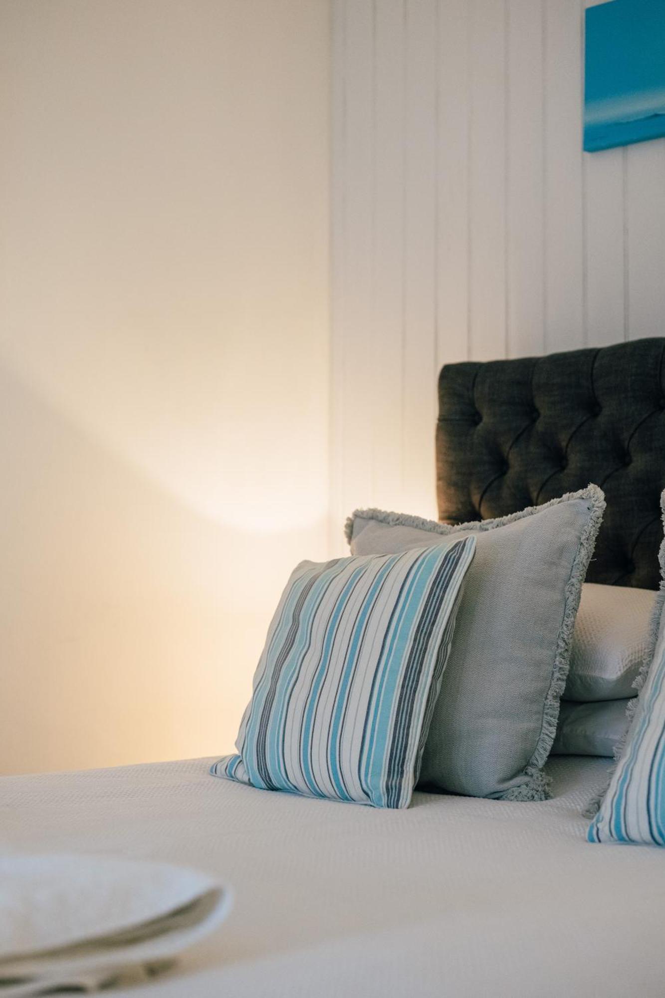 Cute 1 Bed Apartment 2 Mins From The Sea - Sleeps 4, Flat 8 The Gables, Church Street, Lyme Regis Luaran gambar